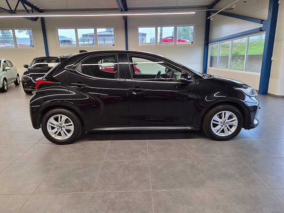Mazda 2 5 of 14