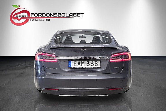 Tesla Model S 5 of 12