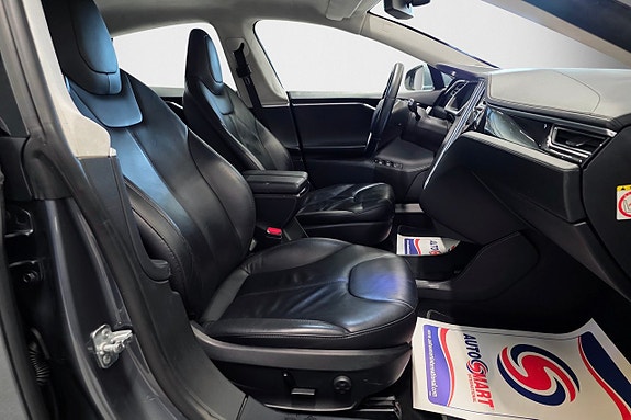 Tesla Model S 9 of 12