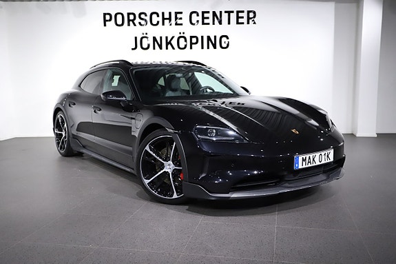 Porsche Taycan 4S 7 of 26