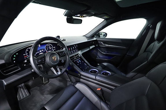 Porsche Taycan 4S 11 of 26