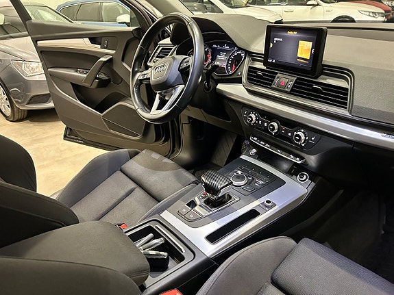 Audi Q5 11 of 19