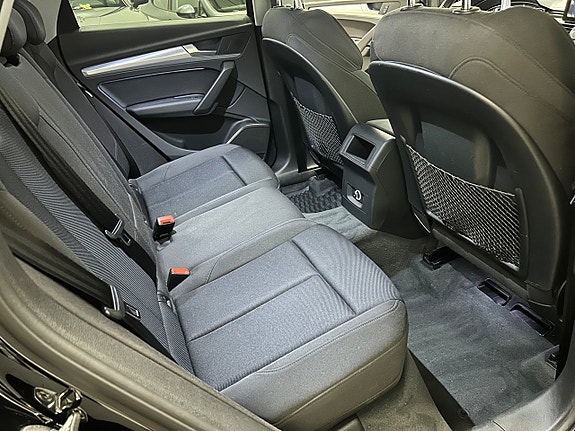Audi Q5 9 of 19
