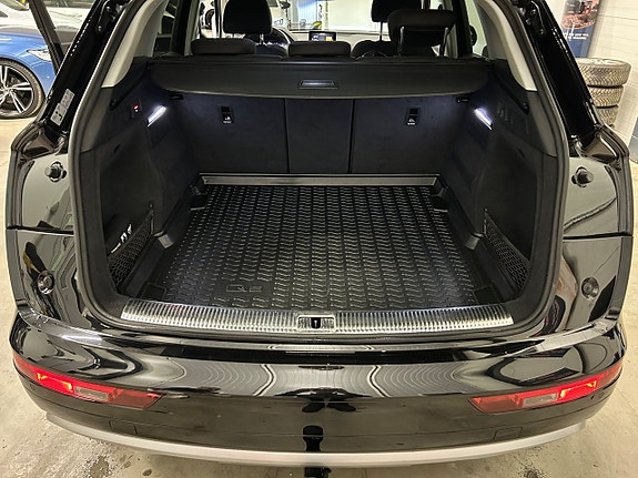 Audi Q5 8 of 19