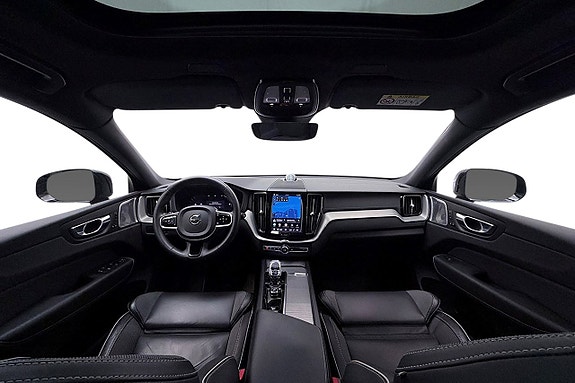 Volvo XC60 17 of 30
