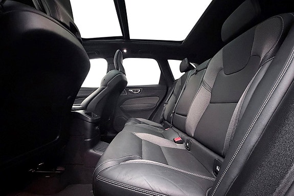 Volvo XC60 16 of 30