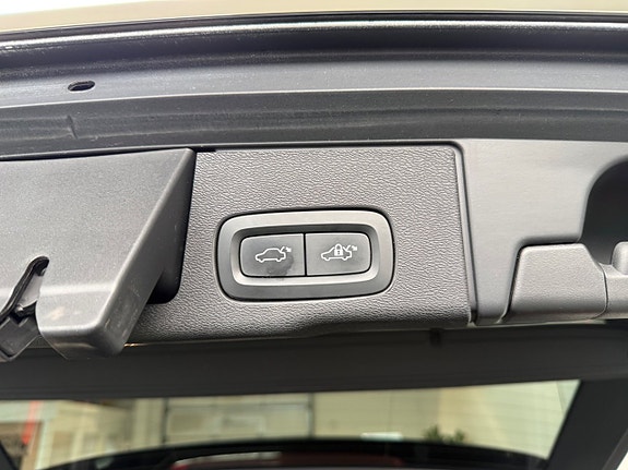 Volvo XC60 23 of 26