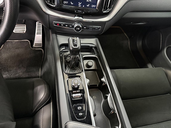 Volvo XC60 16 of 26