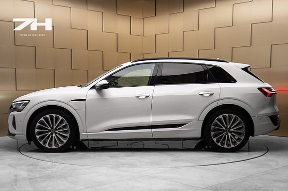 Audi Q8 e-tron 2 of 24
