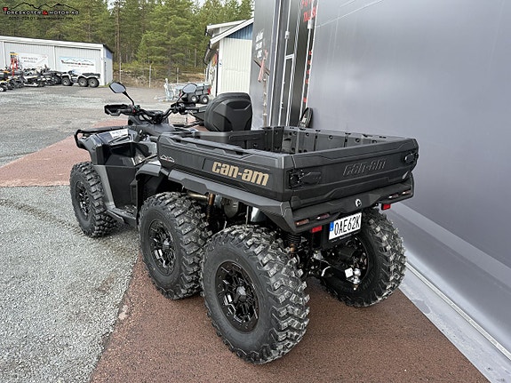 Can-Am Outlander MAX 6x6 BACKCOUNTRY 1000R *Omg LEV 3 of 5