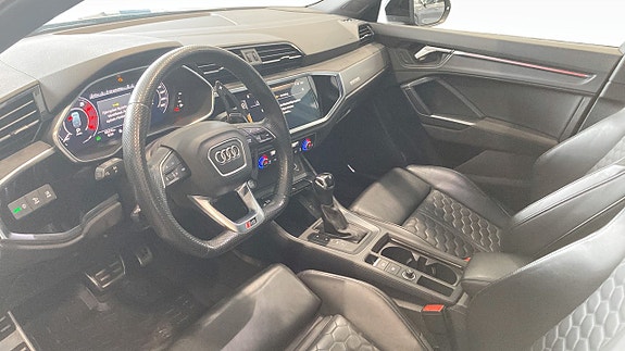 Audi RS Q3 8 of 22