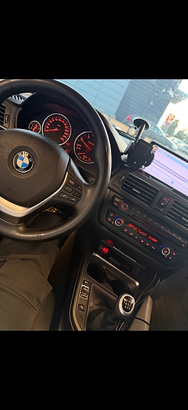 BMW 320d 6 of 6