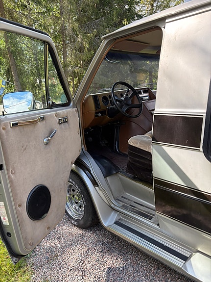 Chevrolet G20 7 of 11