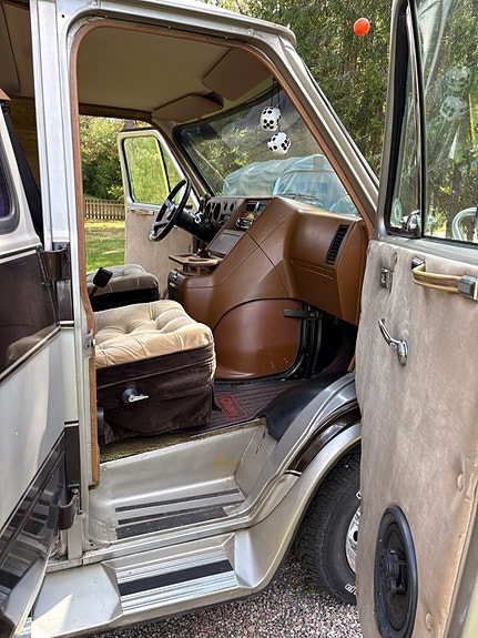 Chevrolet G20 5 of 11