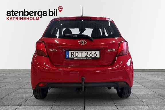 Toyota Yaris 4 of 11
