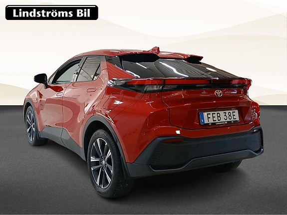 Toyota C-HR 4 of 20