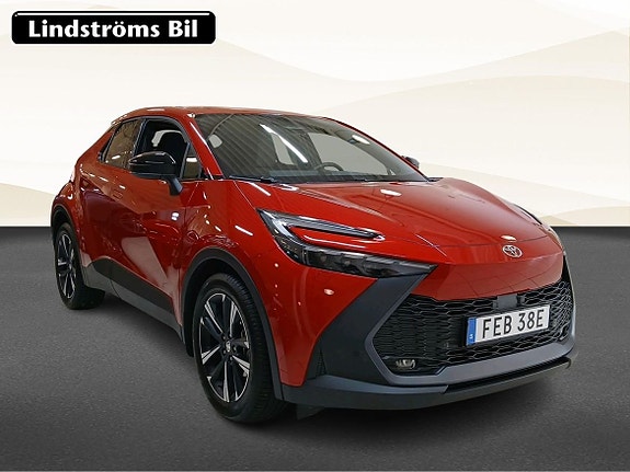 Toyota C-HR 3 of 20