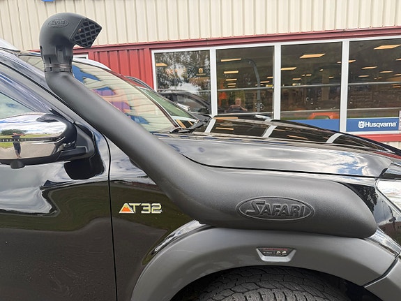 Nissan Navara 5 of 12