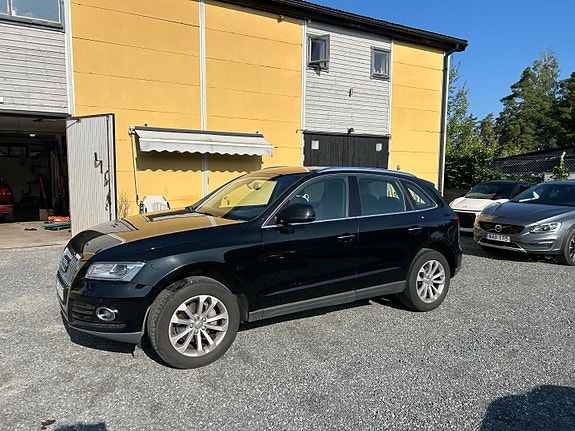 Audi Q5 2 of 4