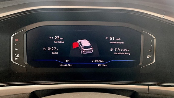 Volkswagen T-Roc 13 of 14