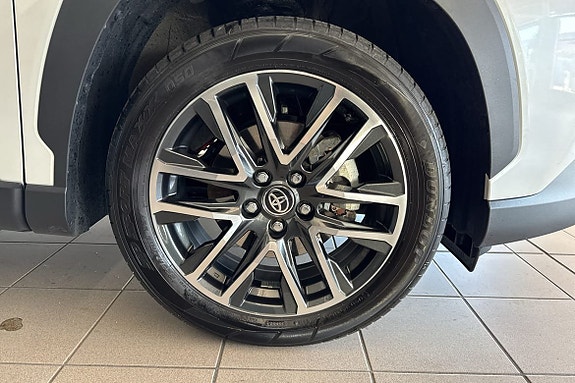 Toyota Corolla Cross 16 of 18