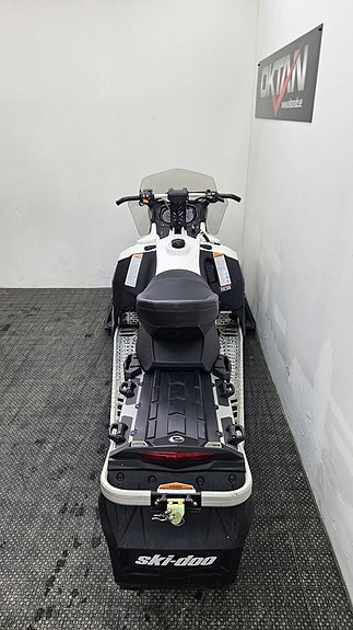 Ski-Doo Renegade 600ACE 3 of 6