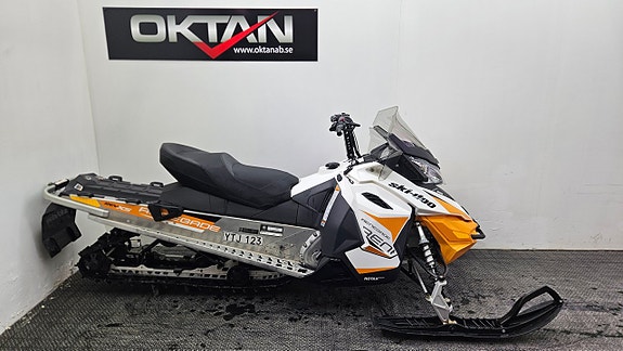 Ski-Doo Renegade 600ACE 4 of 6