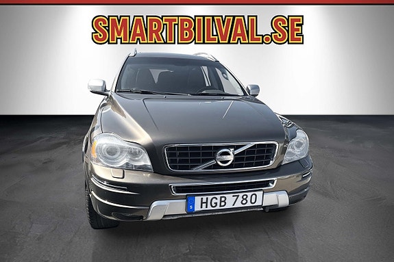 Volvo XC90 10 of 26