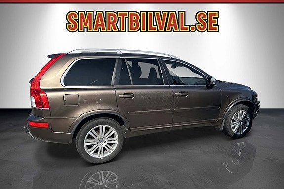 Volvo XC90 8 of 26