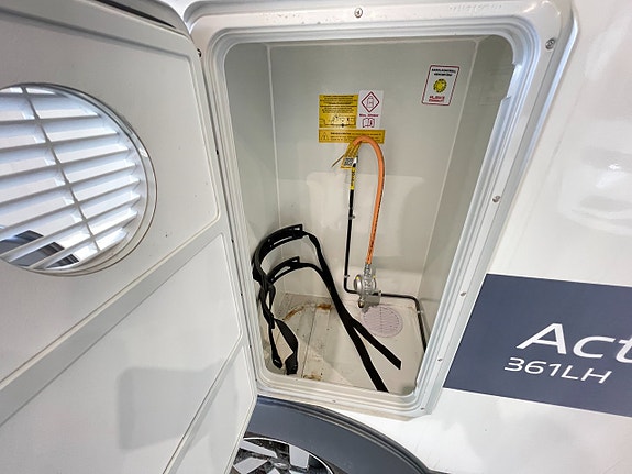 Adria Action 361 LH / B-kort / 1100kg / Resevagn / Elektrisk golvvärme / 17 of 17