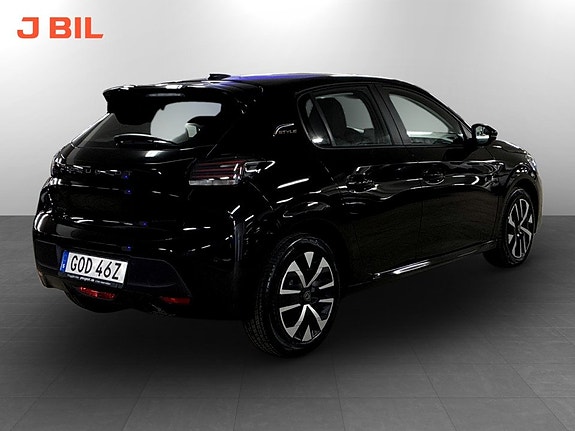 Peugeot 208 3 of 15