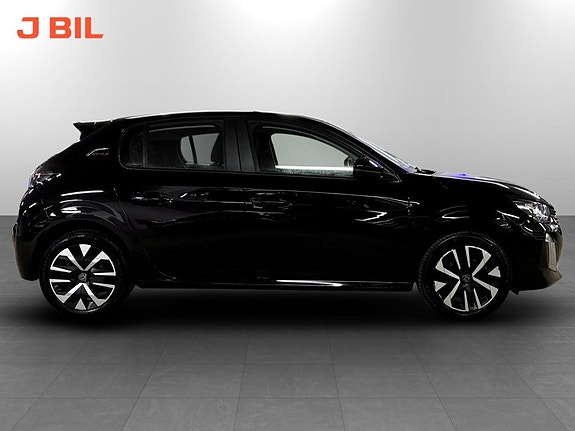 Peugeot 208 13 of 15