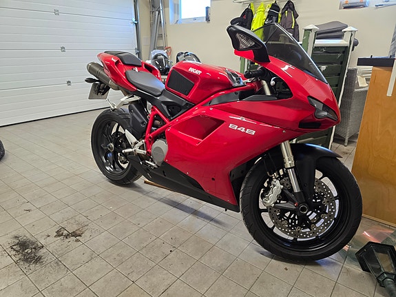 Ducati 848 2 of 5