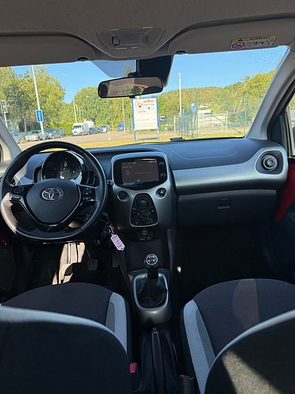 Toyota Aygo 8 of 15