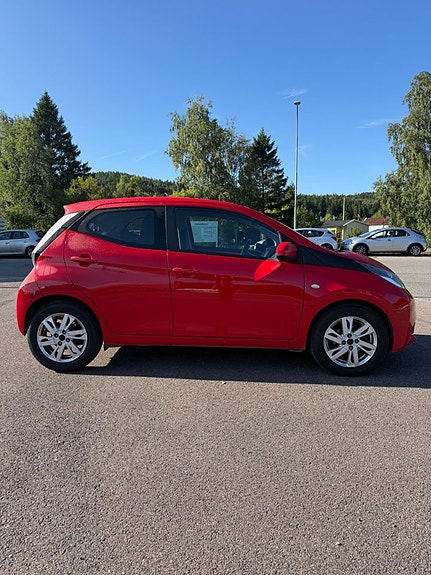 Toyota Aygo 6 of 15