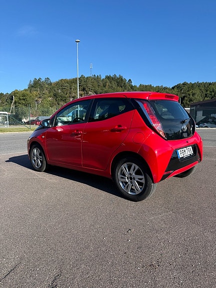 Toyota Aygo 4 of 15