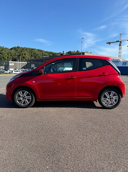Toyota Aygo 5 of 15
