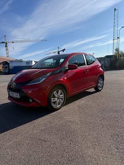 Toyota Aygo 2 of 15