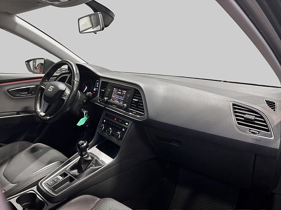 Seat Leon 9 of 18