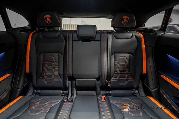 Lamborghini Urus 20 of 27