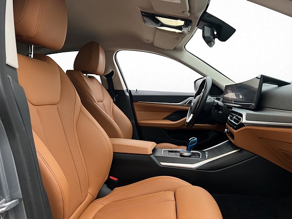 BMW i4 18 of 30