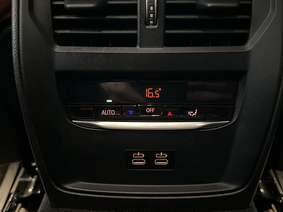 BMW i4 21 of 30