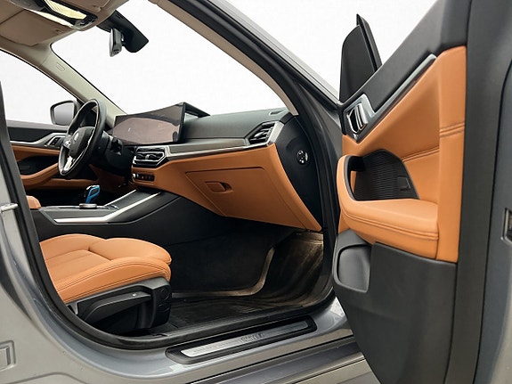 BMW i4 19 of 30