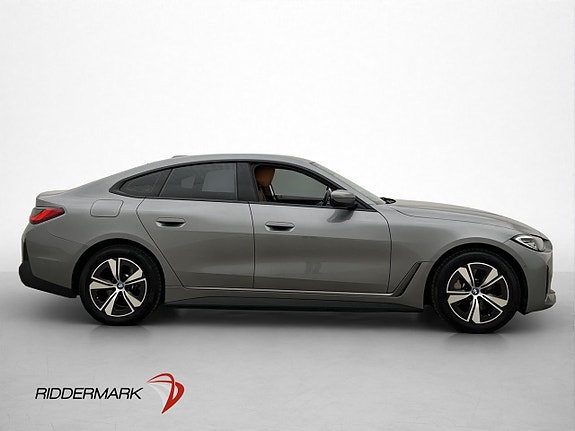 BMW i4 10 of 30