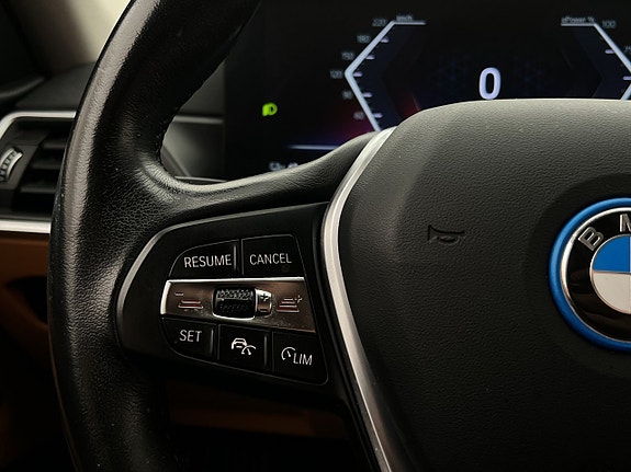 BMW i4 23 of 30