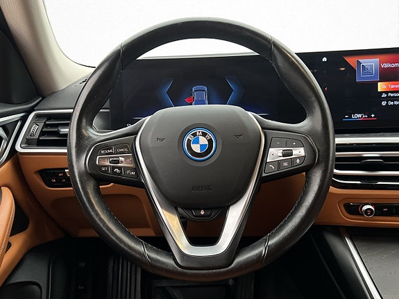 BMW i4 17 of 30