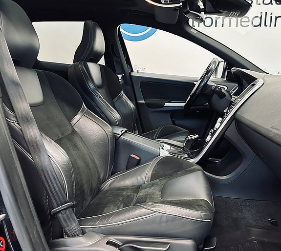 Volvo XC60 9 of 13