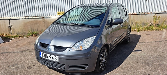 Mitsubishi Colt 15 of 18