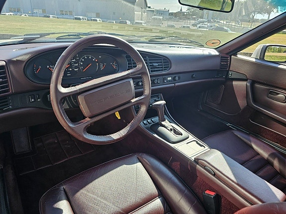 Porsche 944 7 of 8
