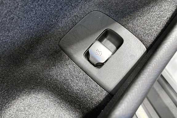 Mercedes-Benz E300 de 17 of 30